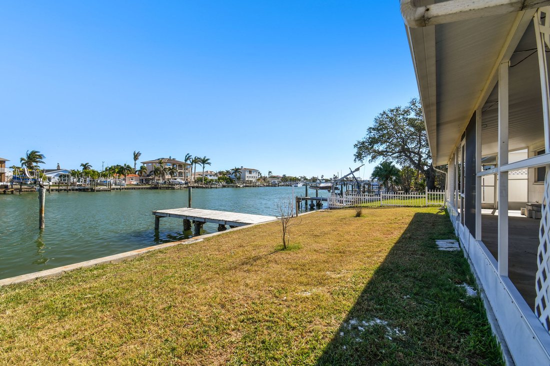 House in Madeira Beach, Florida, United States 1 - 14991064
