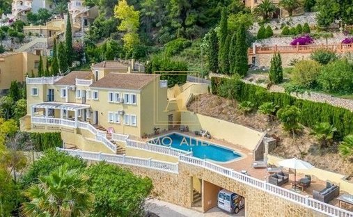 Villa in Calp / Calpe, Valencian Community, Spain 1