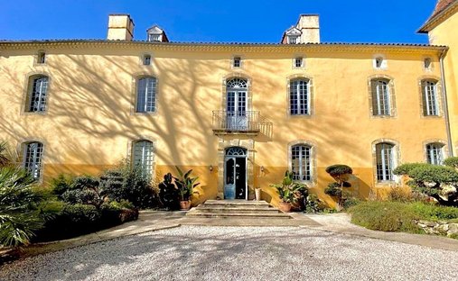 For Sale Near Marciac (32) 32 Room Castle 1540 M2 Of Living Space 5.8 Hectare Estate