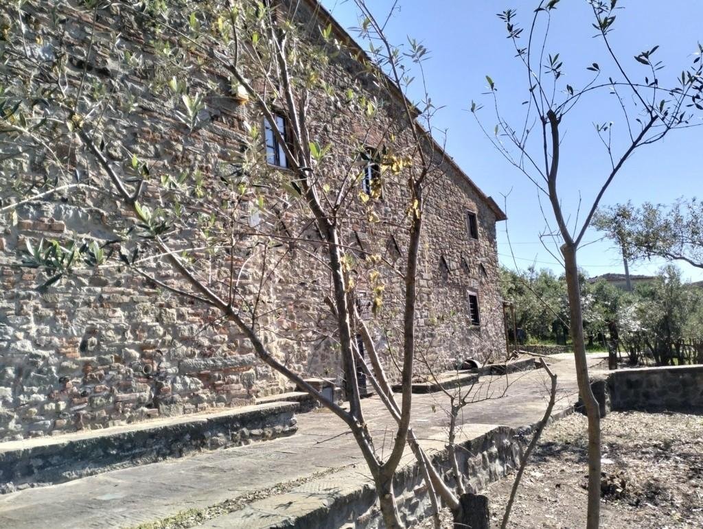 Farm Ranch in Center - La Rocca, Comeana, Tuscany 4 - 14992718
