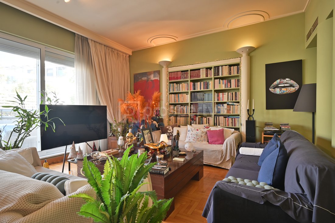 Apartment in Sunoikia Kolonakiou, 1st District of Athens, Athens 2 - 14994411