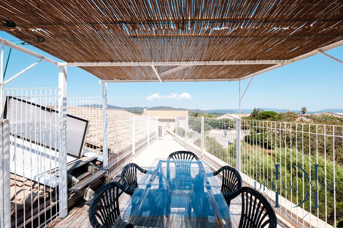 Apartment in Hyeres, Provence-Alpes-Côte d'Azur, France 1 - 15001072