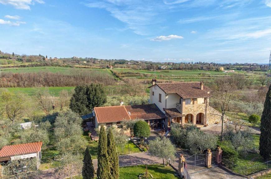 Foiano della Chiana, Tuscany, Italy 2 - 14996223