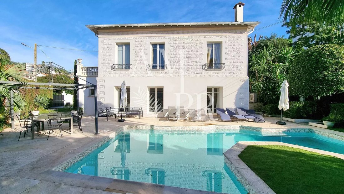 Villa in Cannes, Provence-Alpes-Côte d'Azur, France 1 - 14995842