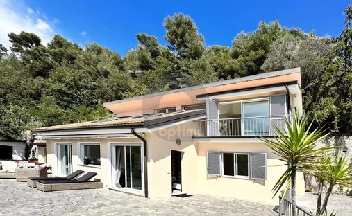 Villa in France 1