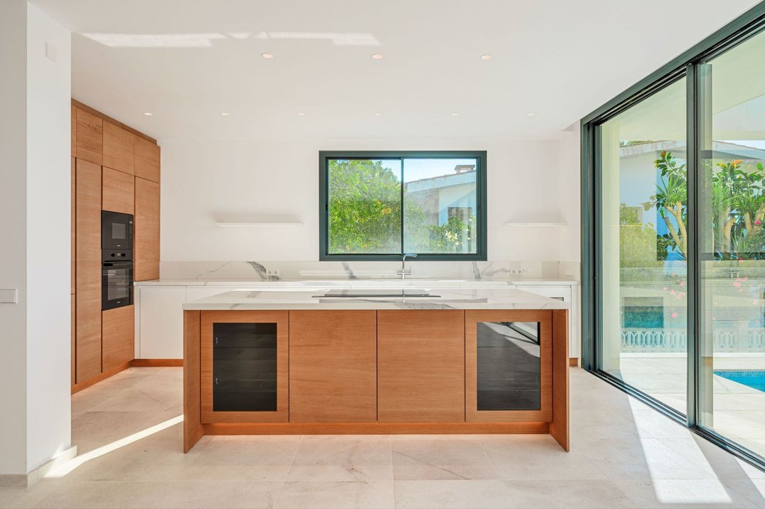 Villa in Portals Nous, Calvia, Balearic Islands 3 - 14995614