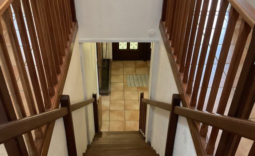 Castle for Sale in Saint-Loubès, Nouvelle-Aquitaine, France