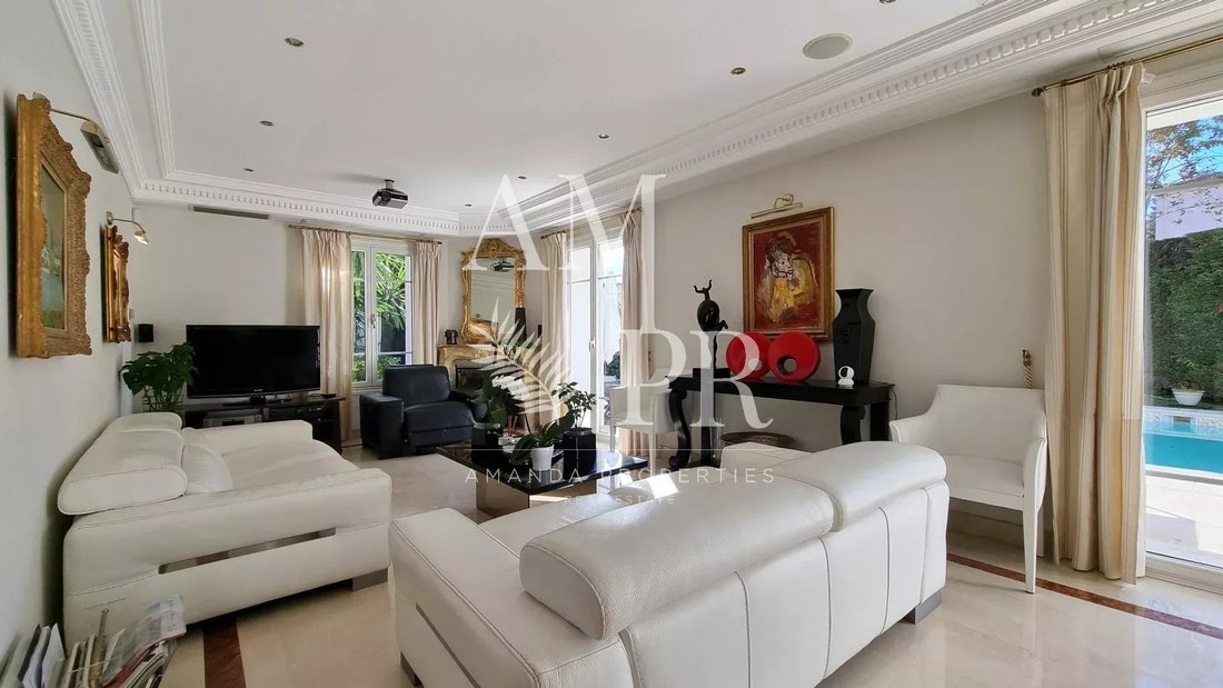 Villa in Cannes, Provence-Alpes-Côte d'Azur, France 3 - 14995842