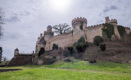 Castle for Sale in Veauce, Auvergne-Rhône-Alpes, France - 4