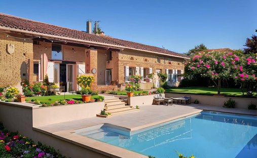 Country House in Rieumes, Occitania, France 1