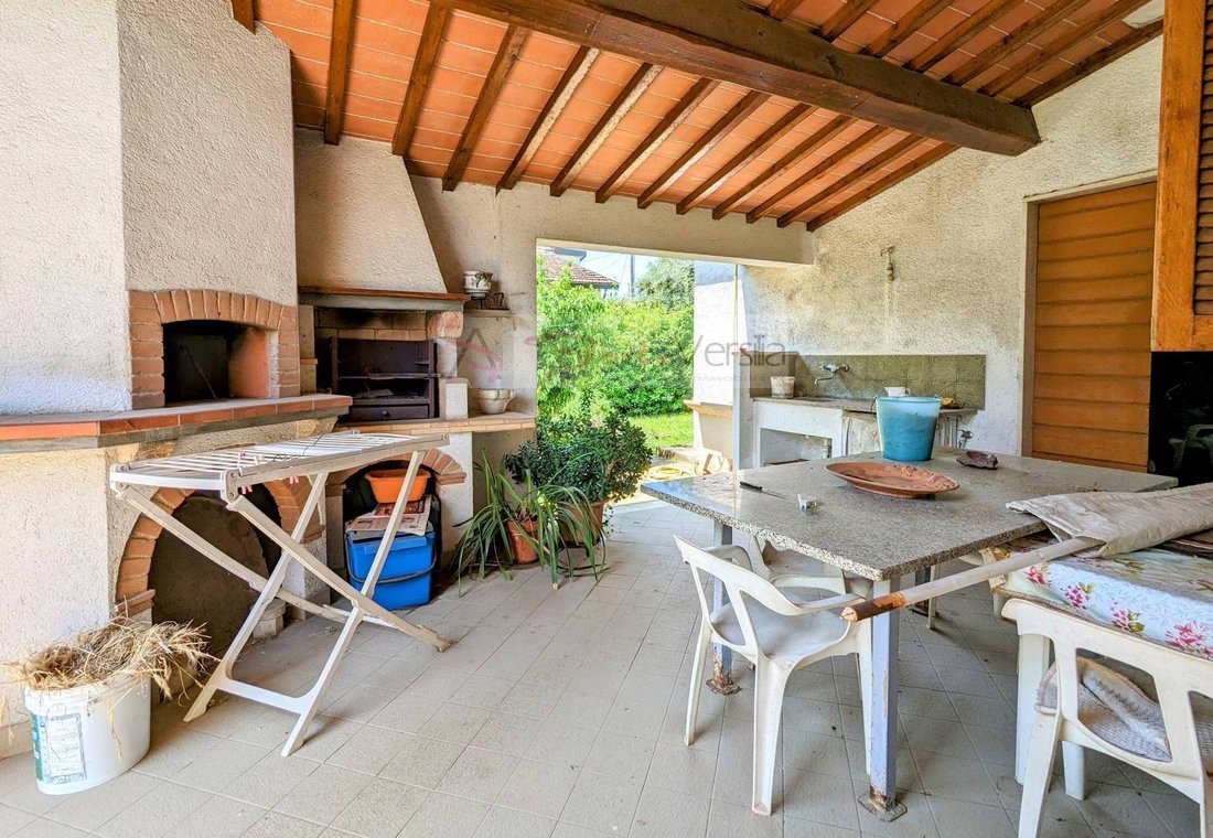 Villa in Seravezza, Tuscany, Italy 4 - 14996131