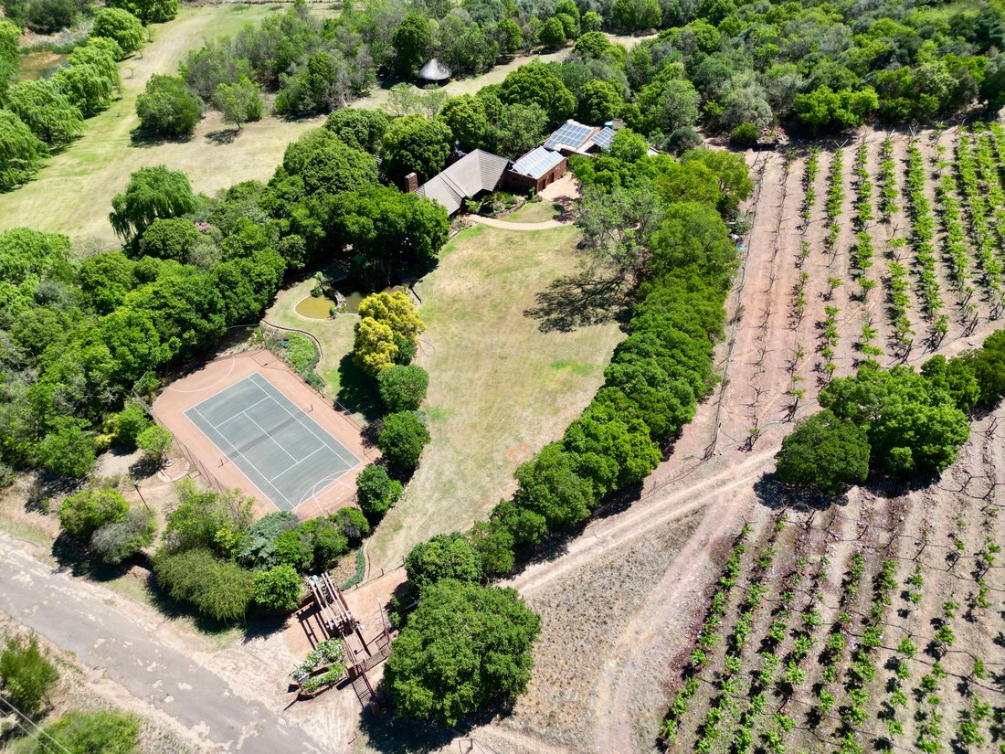 Farm Ranch in Pretoria Central, Gauteng, South Africa 3 - 14996349