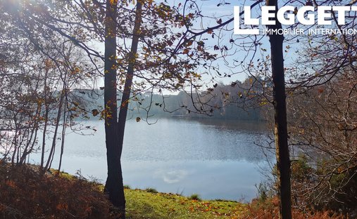 Castle for Sale in Saint-Martin, Brittany, France - 5