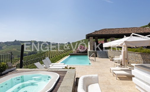 Villa in Agliano Terme, Piedmont, Italy 1