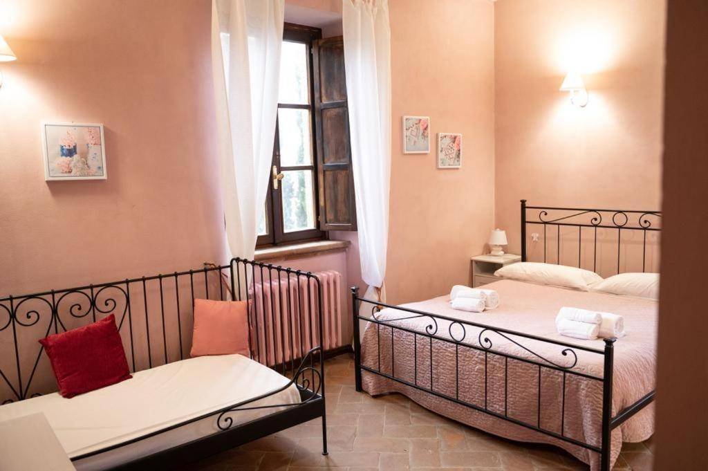 Umbria, Italy 4 - 14994246