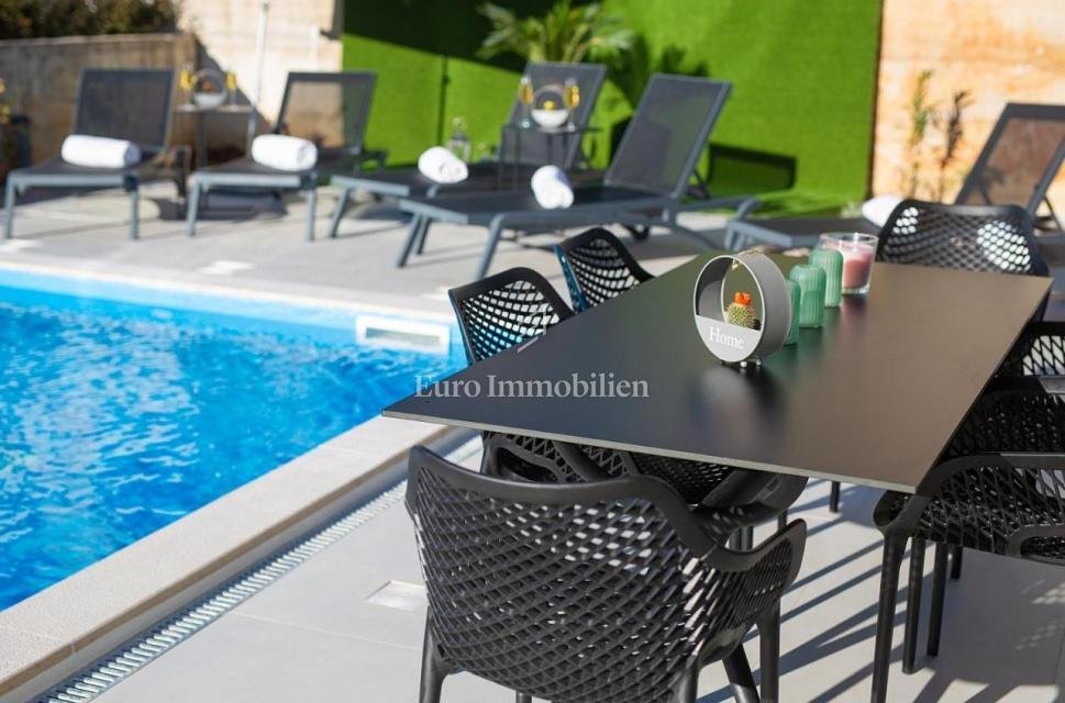 Apartment in Malinska, Primorje-Gorski Kotar County, Croatia 1 - 14998300