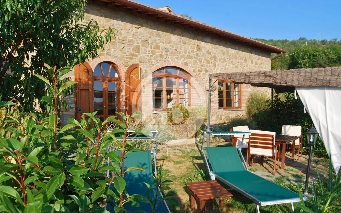 House in Castelfranco Piandisco, Tuscany, Italy 1 - 14994910