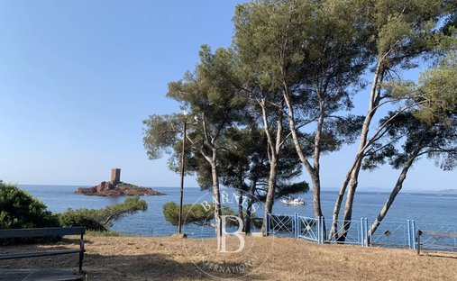 Land in Le Dramont-Agay-Anthéor-Le Trayas, Saint-Raphaël, France 1