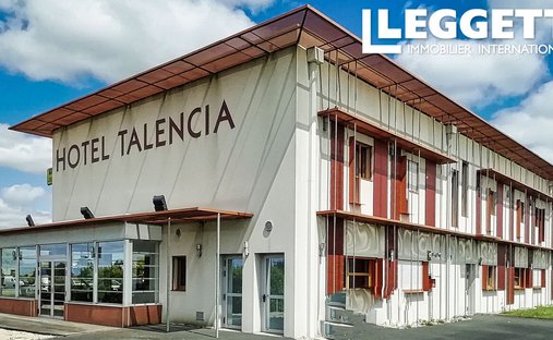 Chateau Château In Deux Sèvres