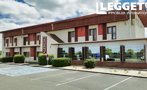 Chateau Château In Deux Sèvres