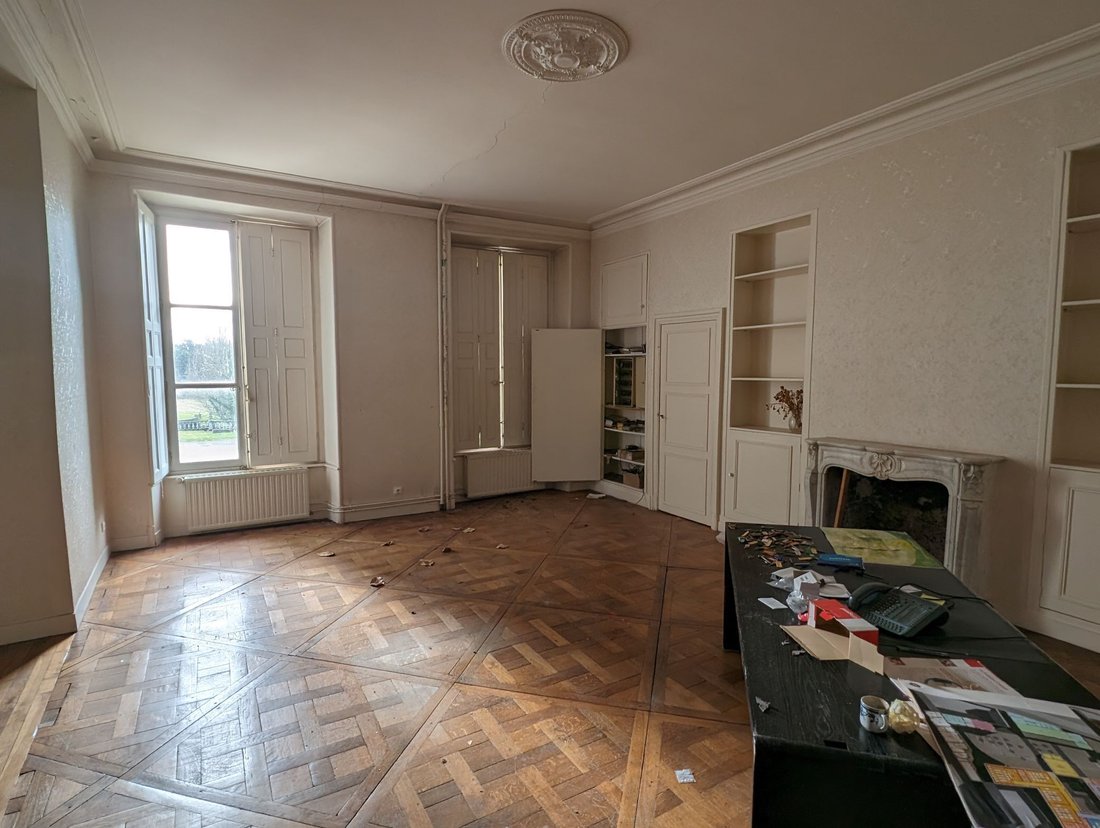 Le Château des Lumières: A Neoclassical Masterpiece Near Paris - 5