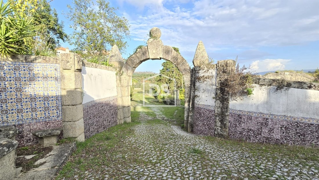 Estate in Abrunhosa-a-Velha, Viseu District, Portugal 3 - 14998100