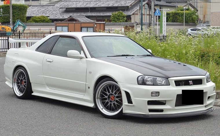 イノモデル Nissan Skyline GT-R R34 V-Spec II Nissan Skyline GT-R R34 V-Spec 2 for sale | JamesEdition