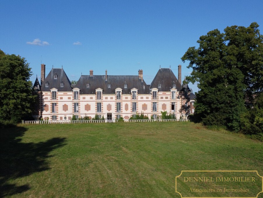 Château Louis XIII’s Whisper: A 17th-Century Jewel Near Giverny’s Gardens