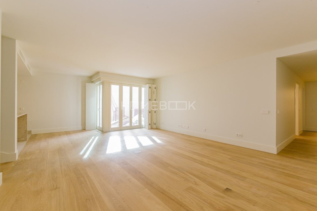 Apartment in Santo Antonio, Lisbon, Portugal 2 - 15001288