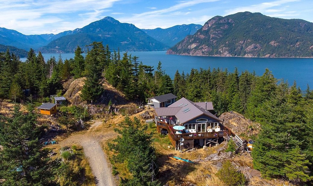 Breaking Down the Best Off-Grid Water Systems - Our Endangered World - Crucial Apartment Water Off-Grid