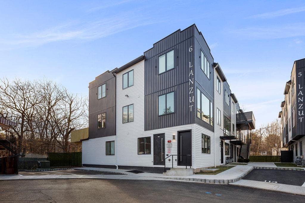 Condo in Airmont, New York, United States 2 - 14989788