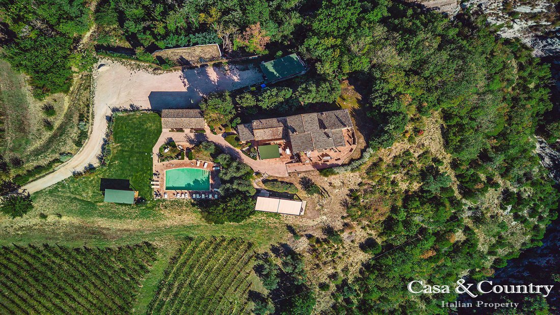 Villa in Assisi, Umbria, Italy 5 - 14774981