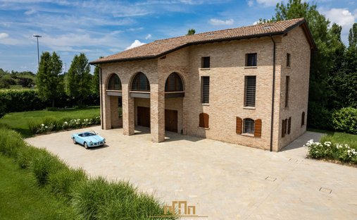 Villa a Canali, Emilia-Romagna, Italia 1