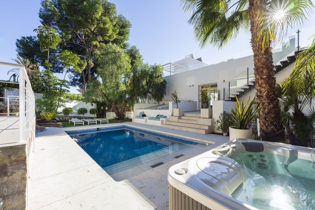 Villa in Puerto Banus, Marbella, Spain 1 - 15003517