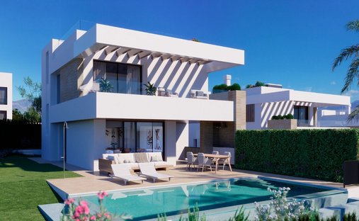 Villa in Atalaya-Isdabe, Estepona, Andalusia 1