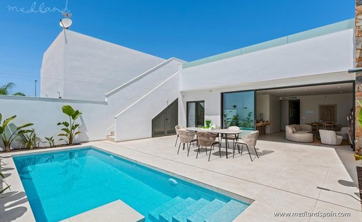 Villa in Los Alcazares, Región de Murcia, Spain 1