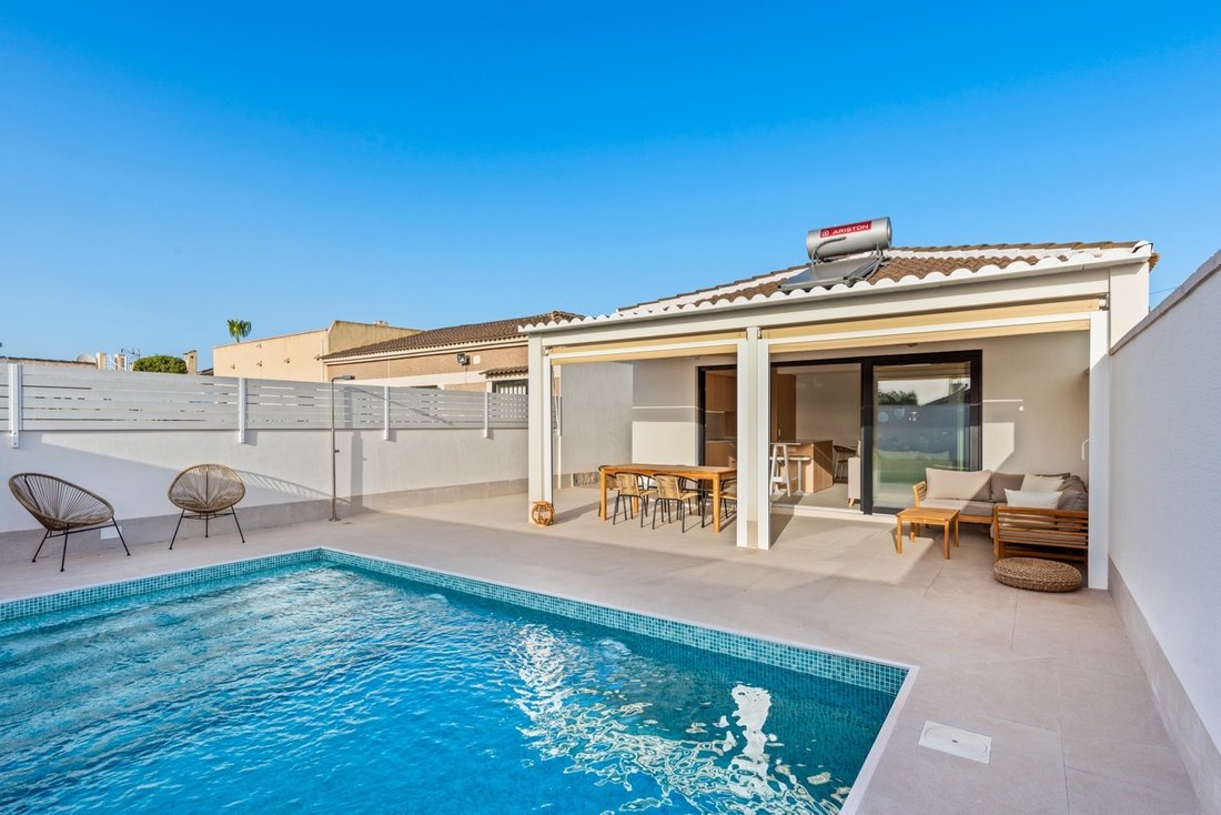 Villa in Torrevieja, Valencian Community, Spain 1 - 15006025