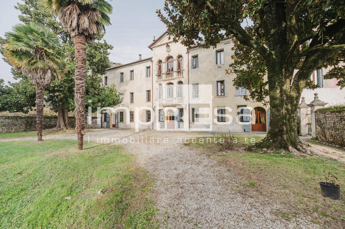 Villa in Vazzola, Veneto, Italy 2 - 15007274