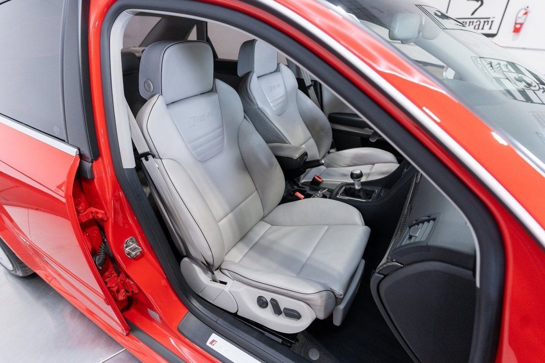 Sedan in Saint Louis, MO, United States 2 - 14994801