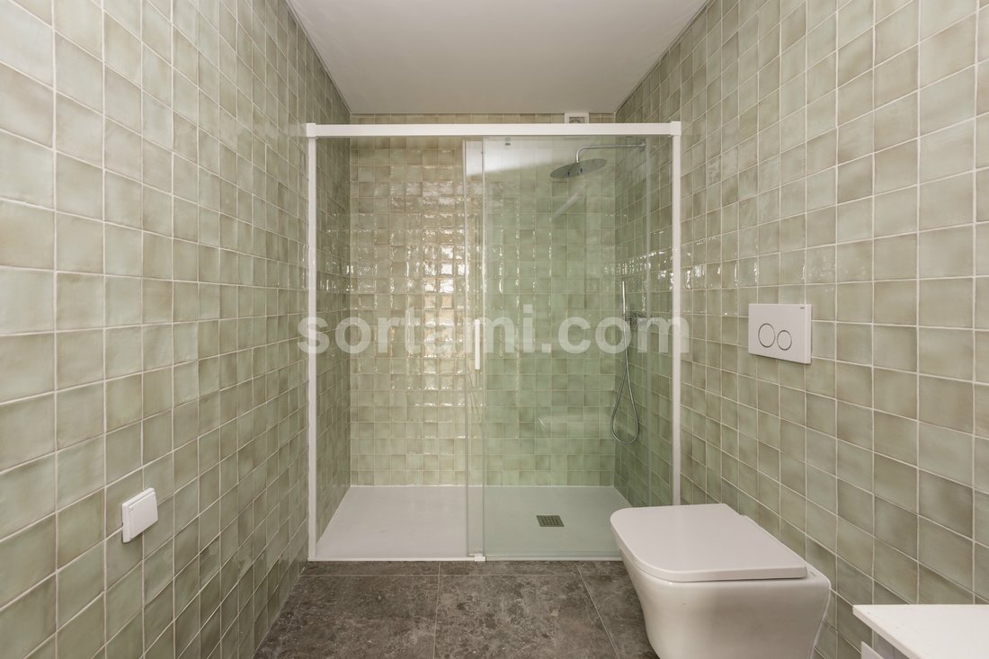 Apartment in Cedofeita, Santo Ildefonso, Se, Miragaia, Sao Nicolau e Vitoria, Porto District, Portugal 3 - 13717237