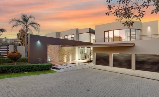House in Chartwell, Gauteng, South Africa 1