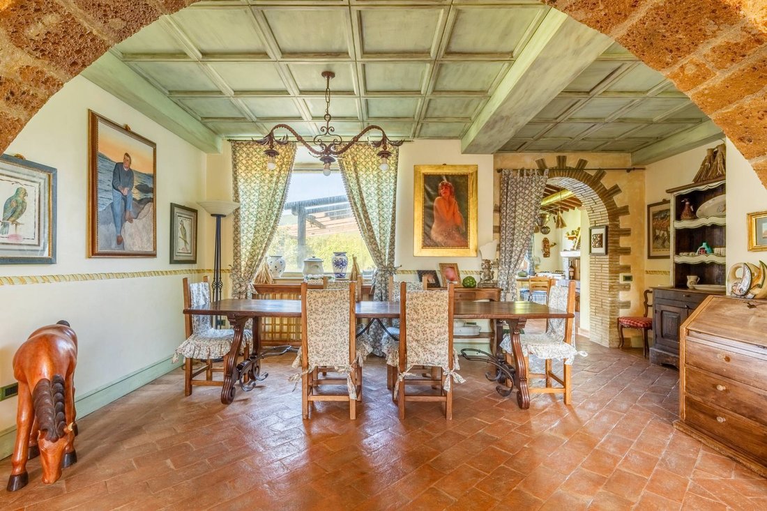 Altro a Umbria, Italia 5 - 15003505