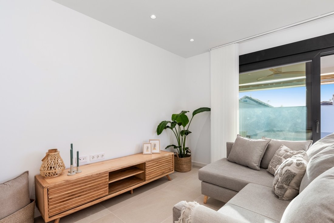 Villa in Torrevieja, Valencian Community, Spain 4 - 15006025