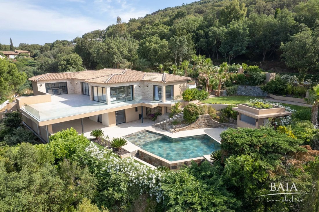 Villa in Grimaud, Provence-Alpes-Côte d'Azur, France 2 - 12062680