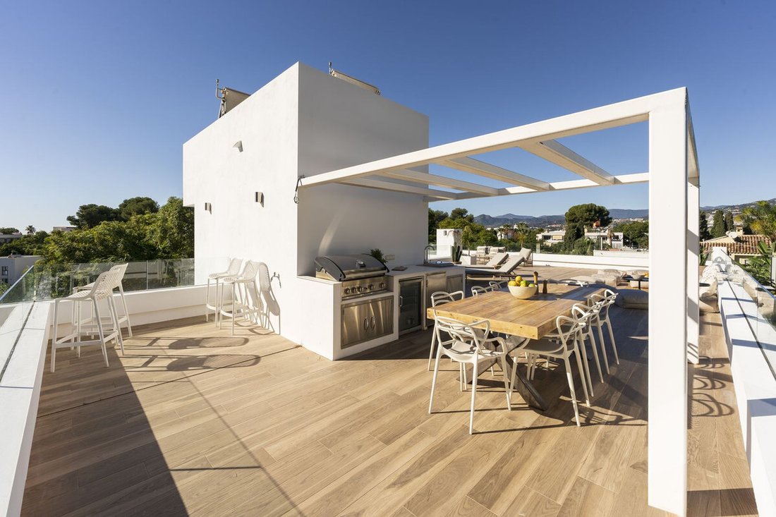Villa in Puerto Banus, Marbella, Spain 3 - 15003517