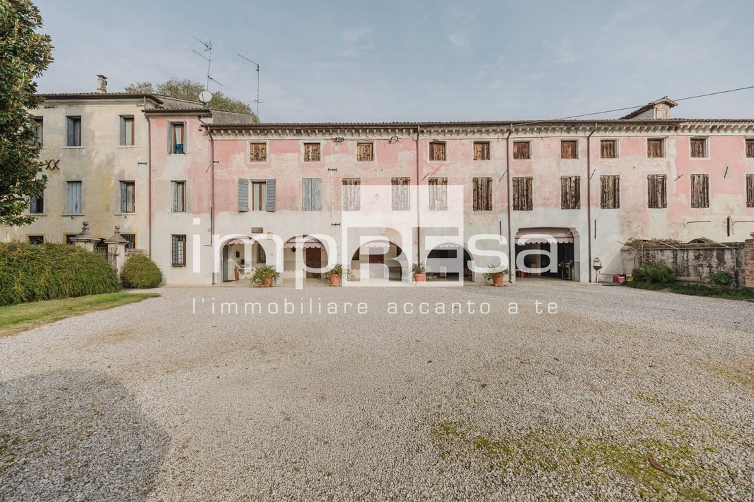 Villa in Vazzola, Veneto, Italy 4 - 15007274