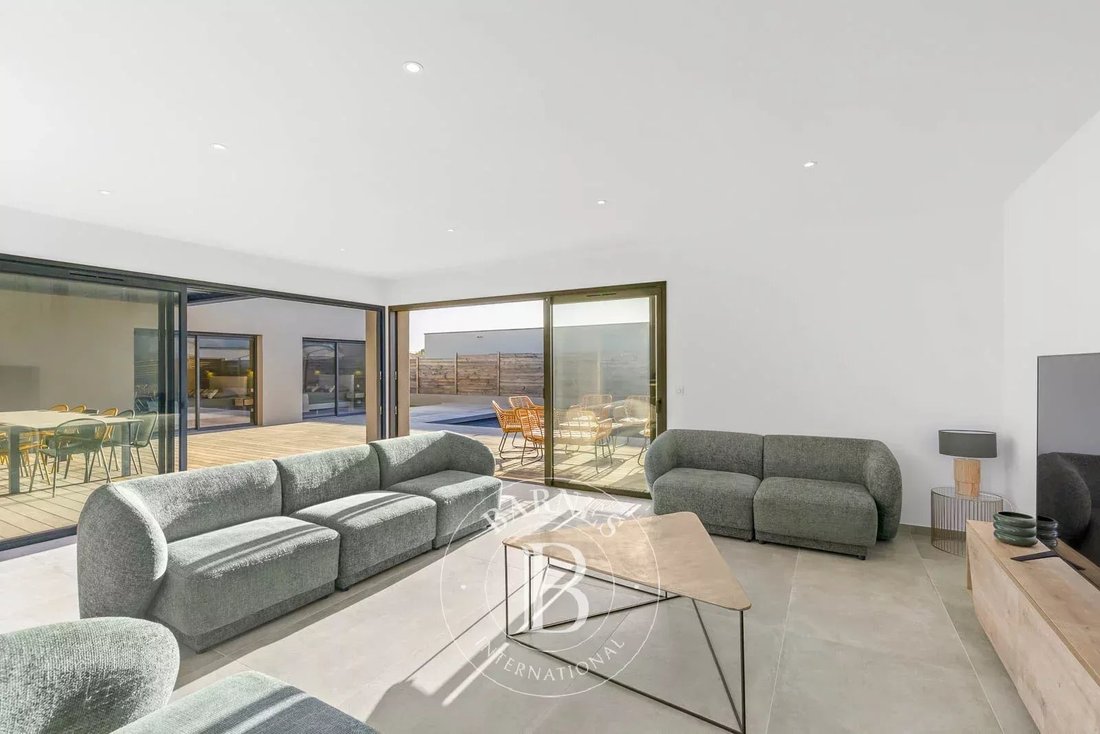 Villa in Lecci, Corsica, France 2 - 15006872