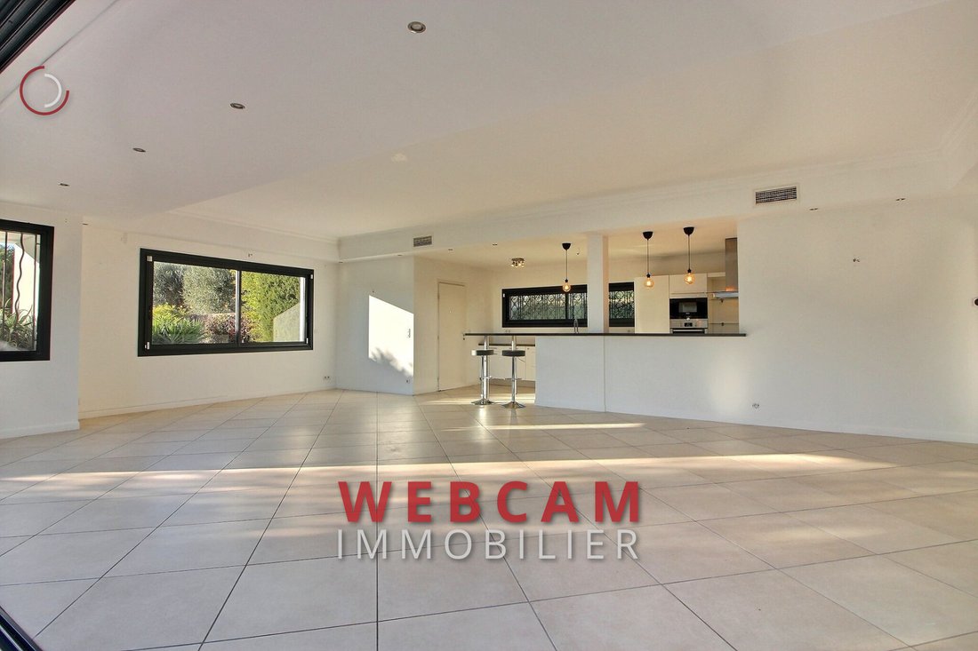 Villa in Mougins, Provence-Alpes-Côte d'Azur, France 3 - 15009097