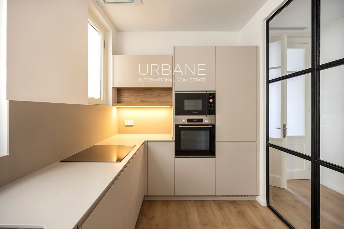 Apartment in Eixample, Barcelona, Spain 4 - 15009495
