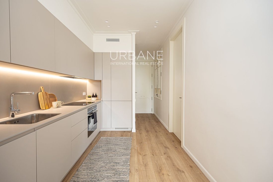 Apartment in Eixample, Barcelona, Spain 4 - 15009492